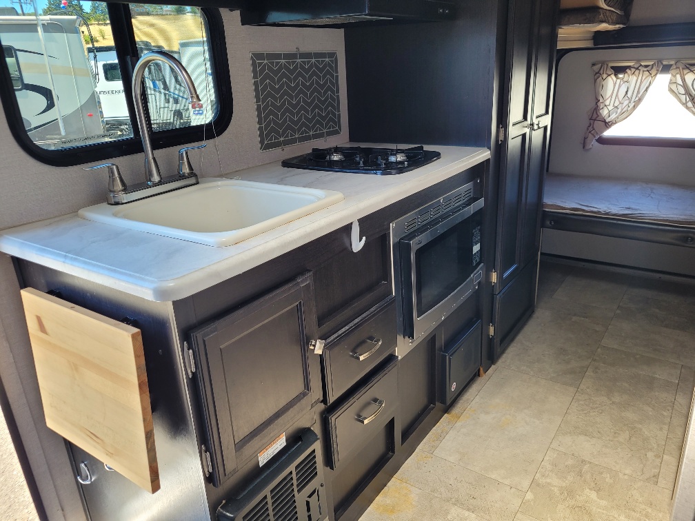 2019 Venture RV Sonic Lite SL169VBH - Image 6