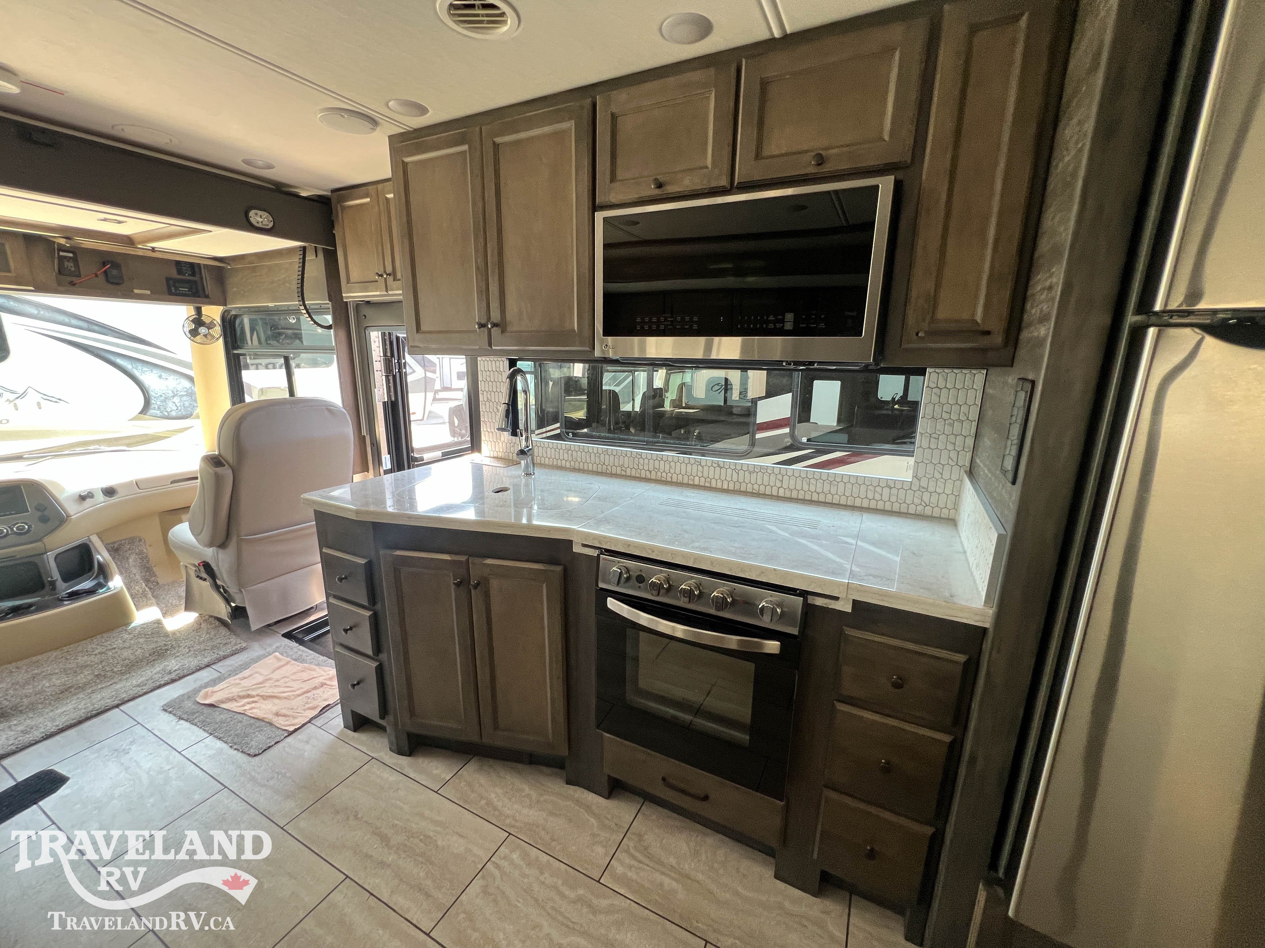 2012 Tiffin Allegro 36 LA - Image 17