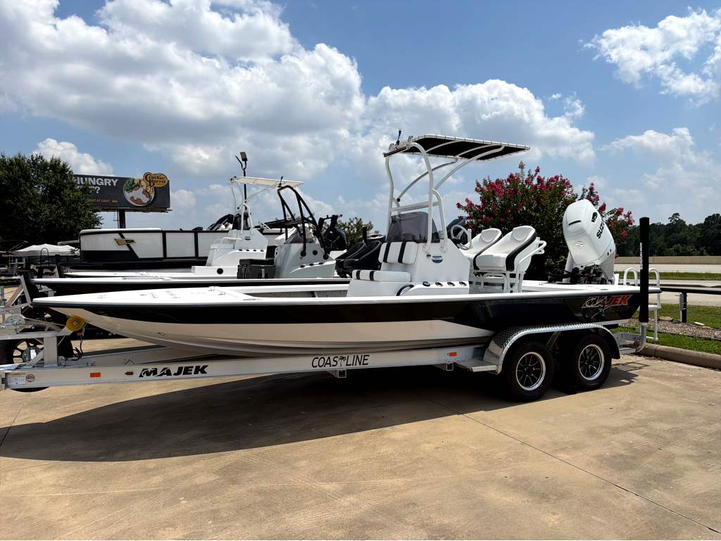 2026 Majek 22 Xtreme - Image 2
