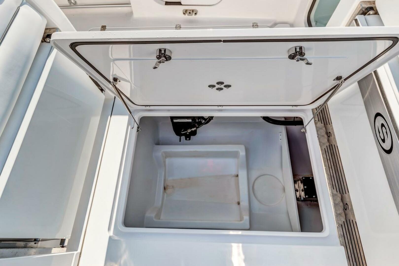 2022 Sportsman Open 352 Center Console - Image 48