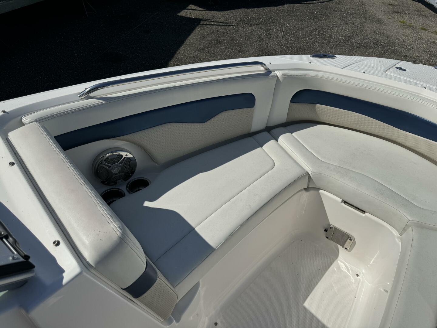 2014 Chaparral 246 SSI - Image 14