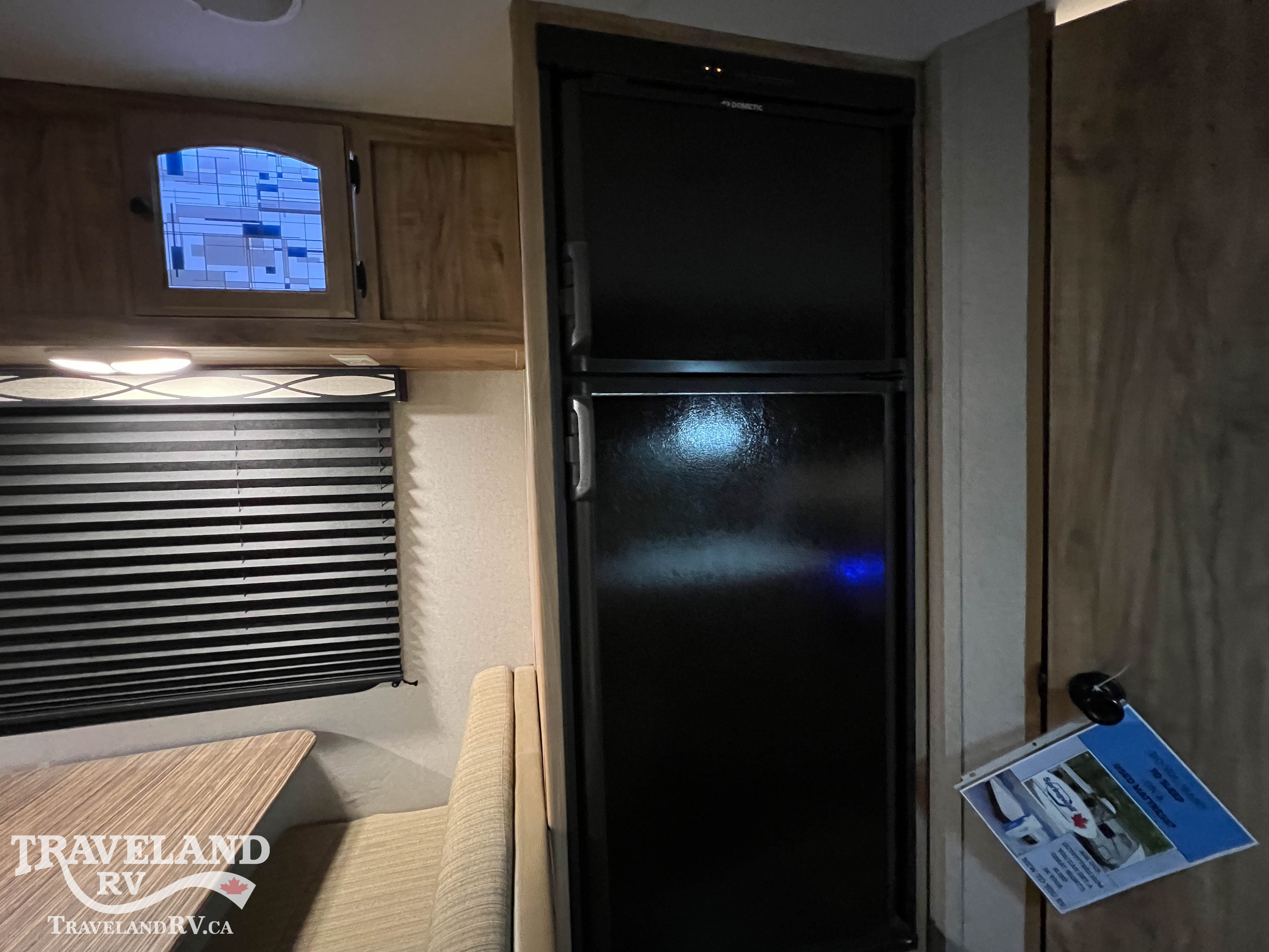 2019 Coachmen Freedom Express Ultra Lite 204RD - Image 12