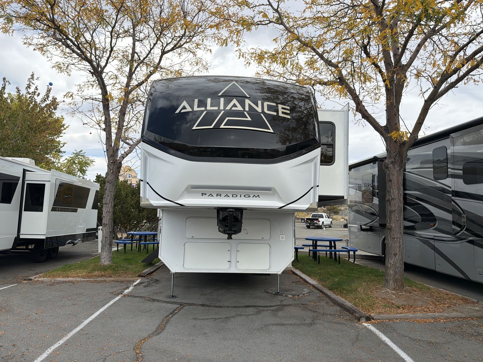2027 Alliance RV Paradigm 312RK - Image 2