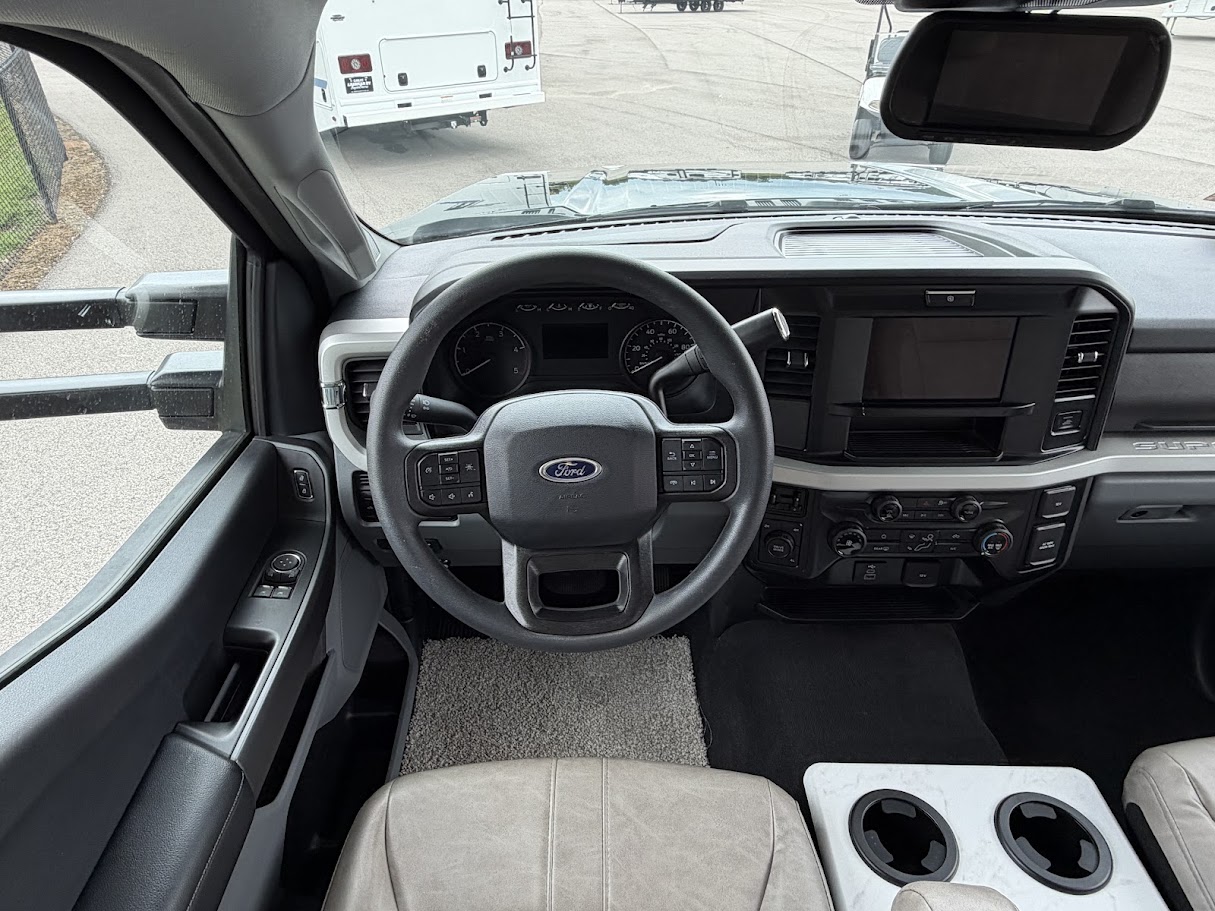 2027 JAYCO GREYHAWK XL 32U - Image 12