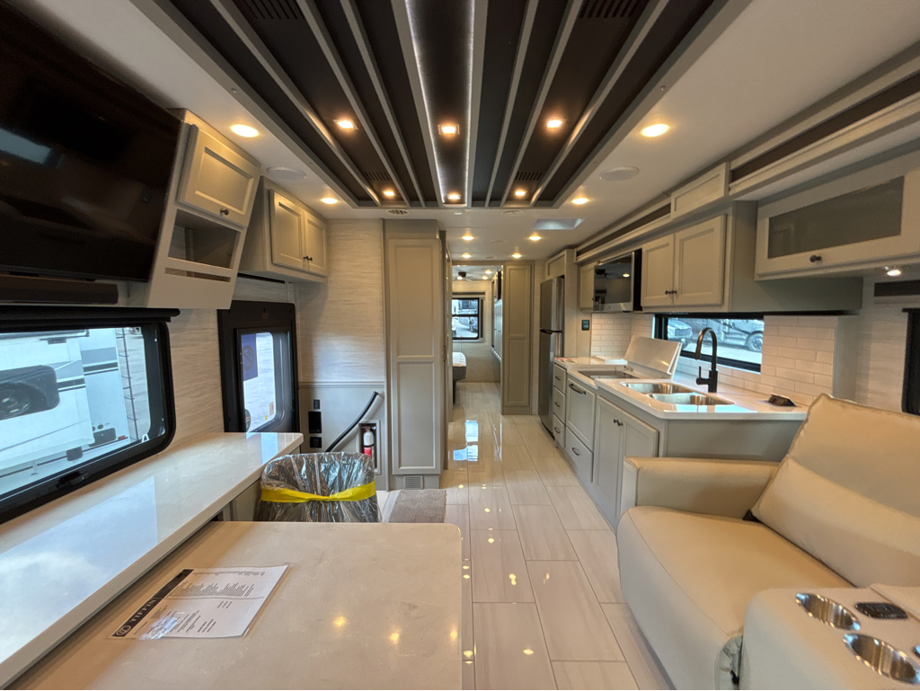 2026 TIFFIN ALLEGRO BAY 34 DB - Image 8