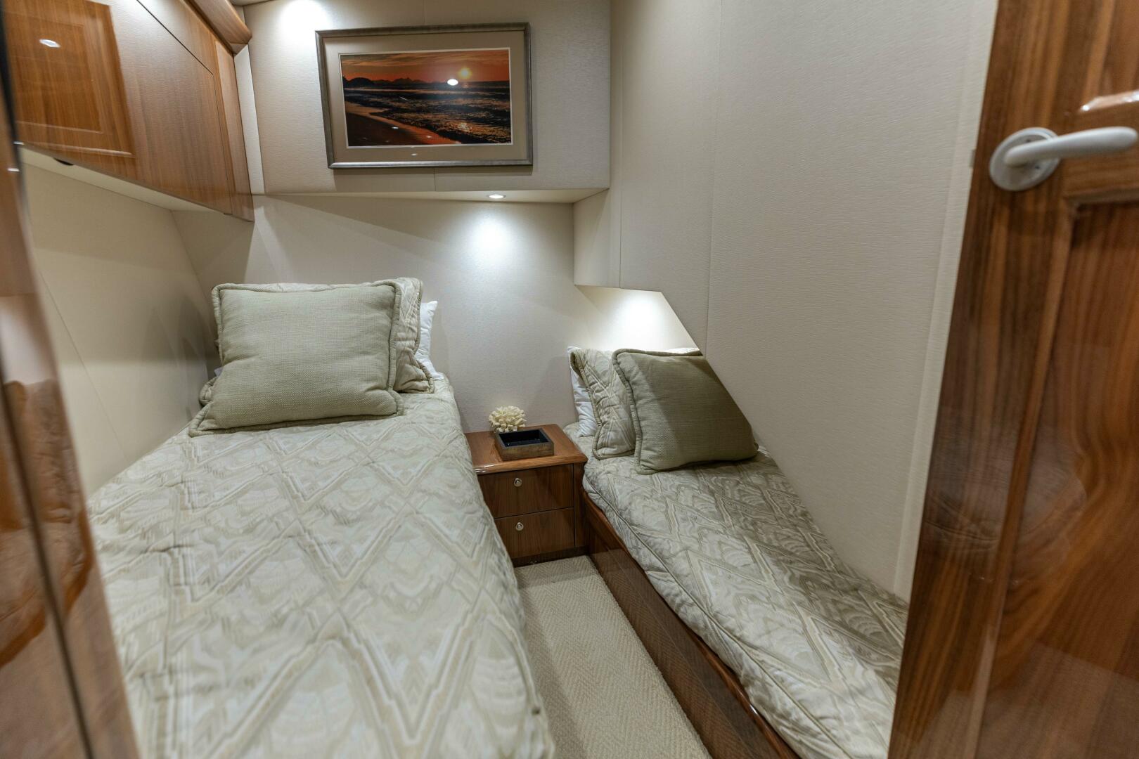 2020 Viking 62 Convertible - Image 20