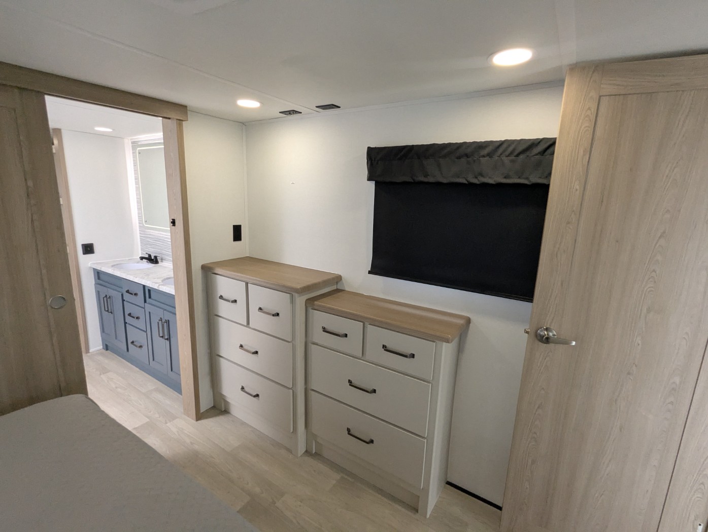 2027 Forest River Sierra 3900HBLR - Image 36