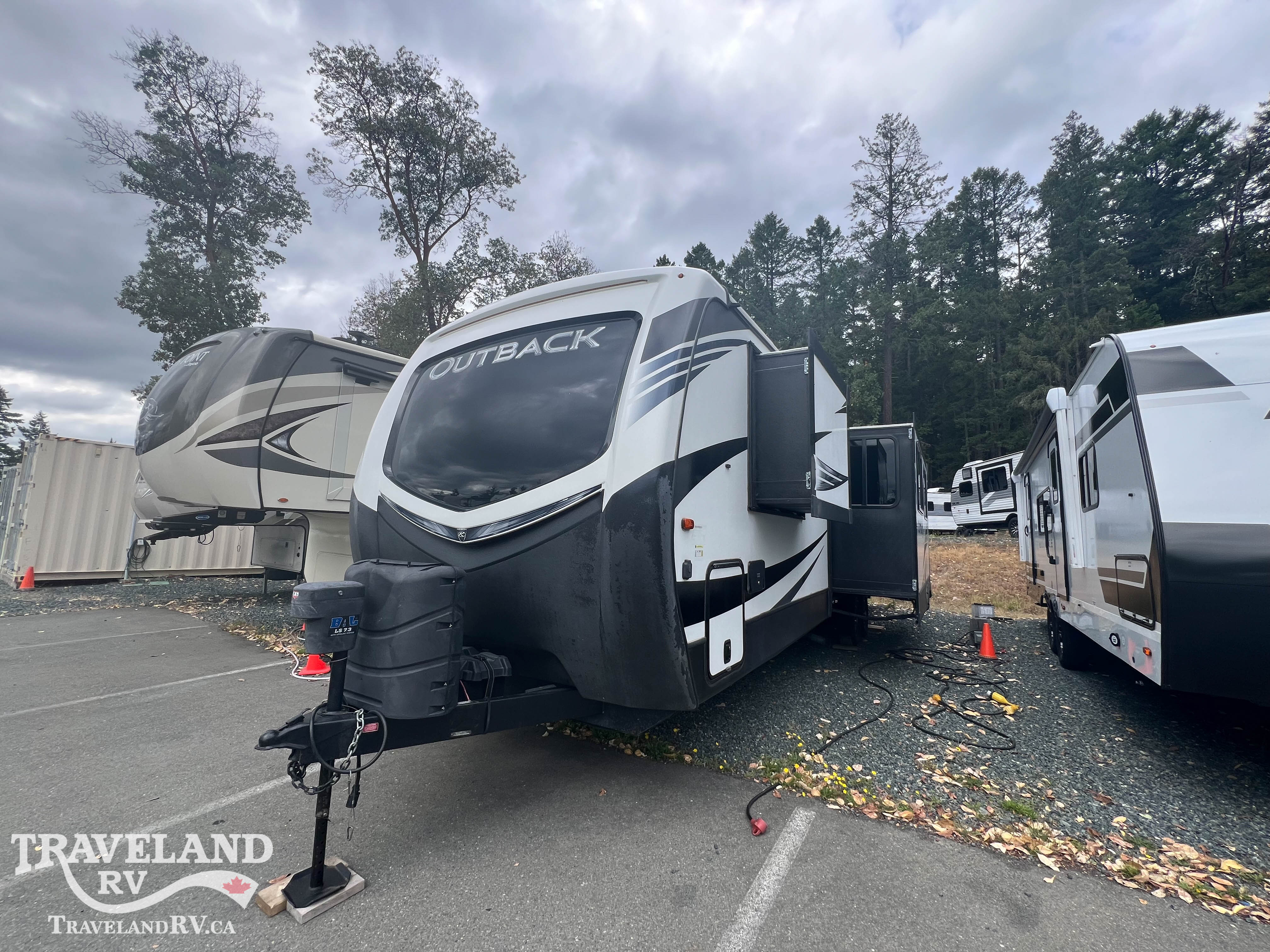 2020 Keystone Outback 335CG - Image 2