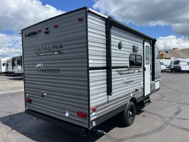 2024 Coachmen Catalina Summit Series 7 164BHX - Image 8