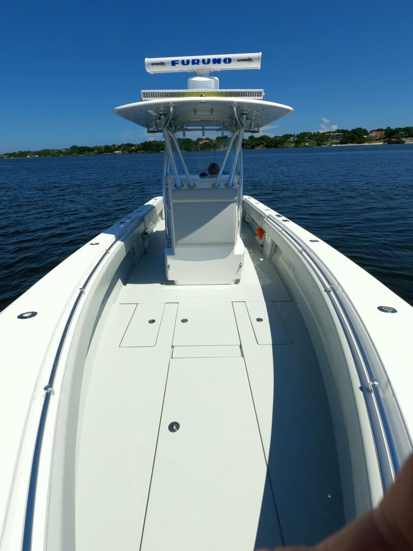 2018 Contender 32 ST - Image 22