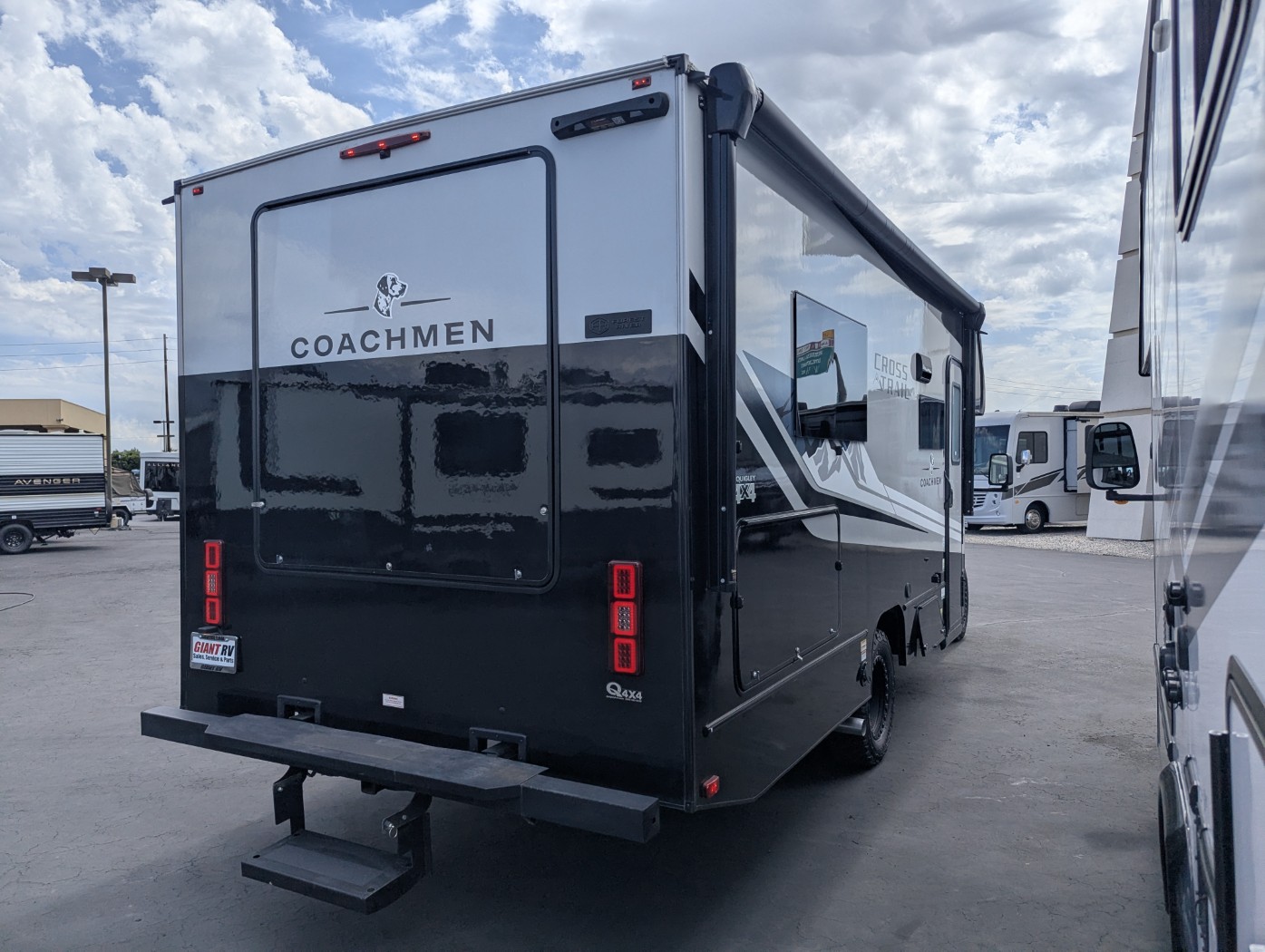 2026 Coachmen Cross Trail 23XG 4X4 - Image 11