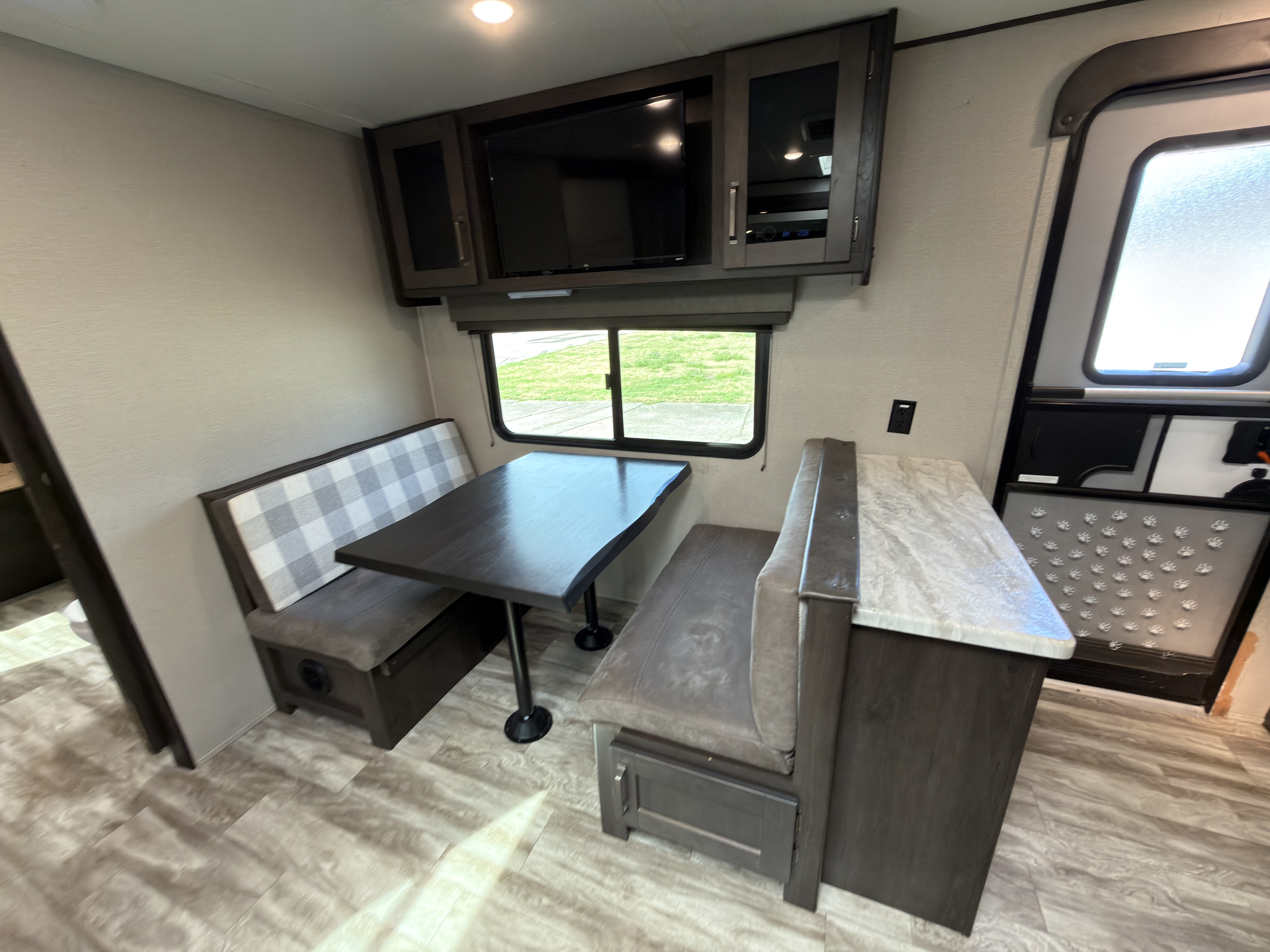 2021 Grand Design Transcend XPLOR 231RK - Image 10