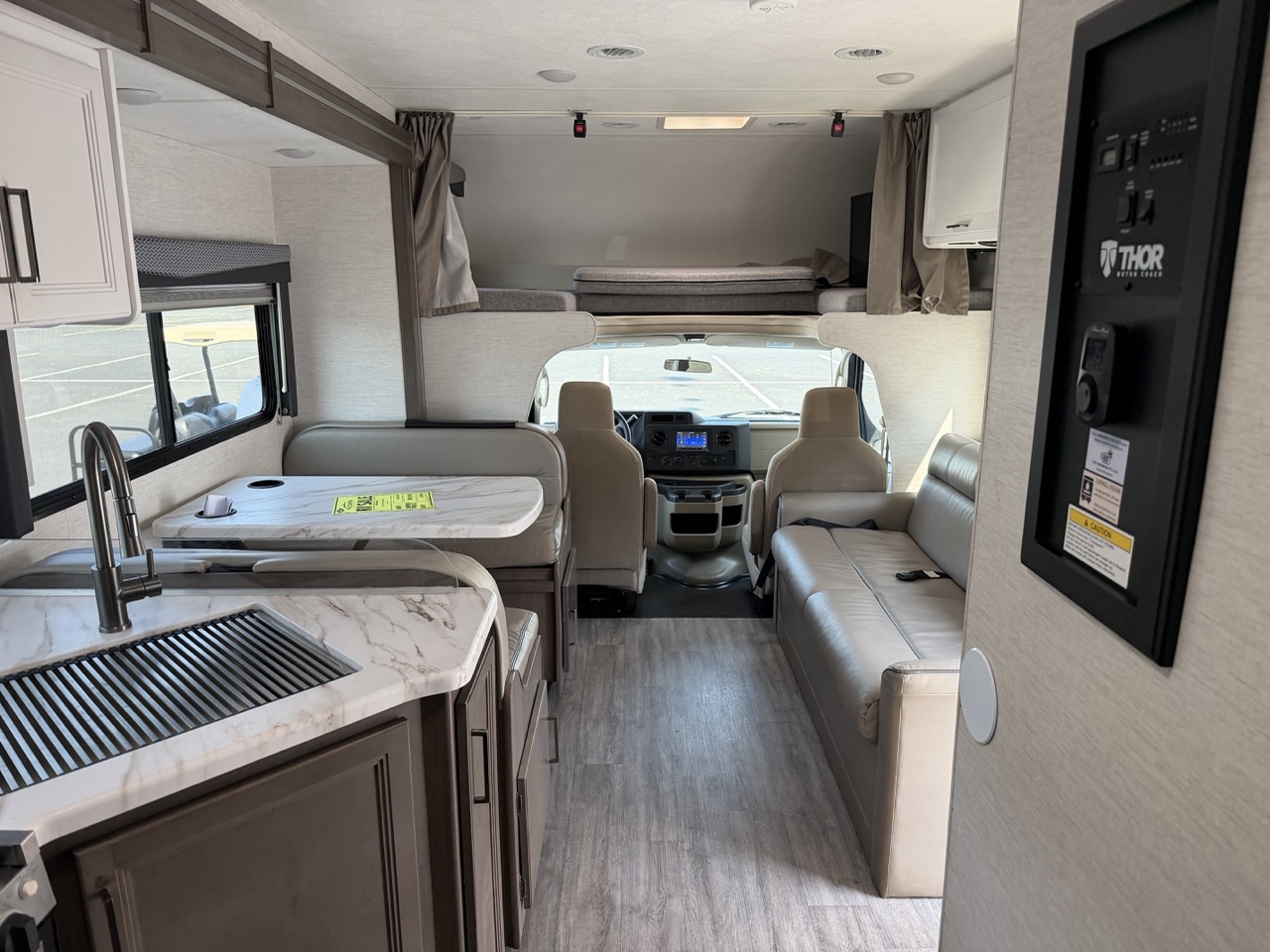2025 Thor Motor Coach Four Winds 28Z - Image 19