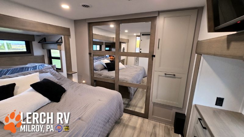2026 KZ RV Durango Gold G384MSQ - Image 51