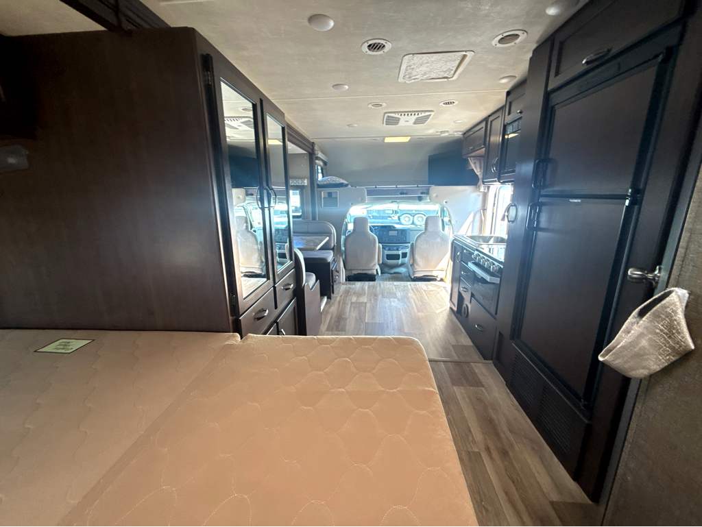 2019 Thor Motor Coach FREEDOM ELITE 24HE - Image 29