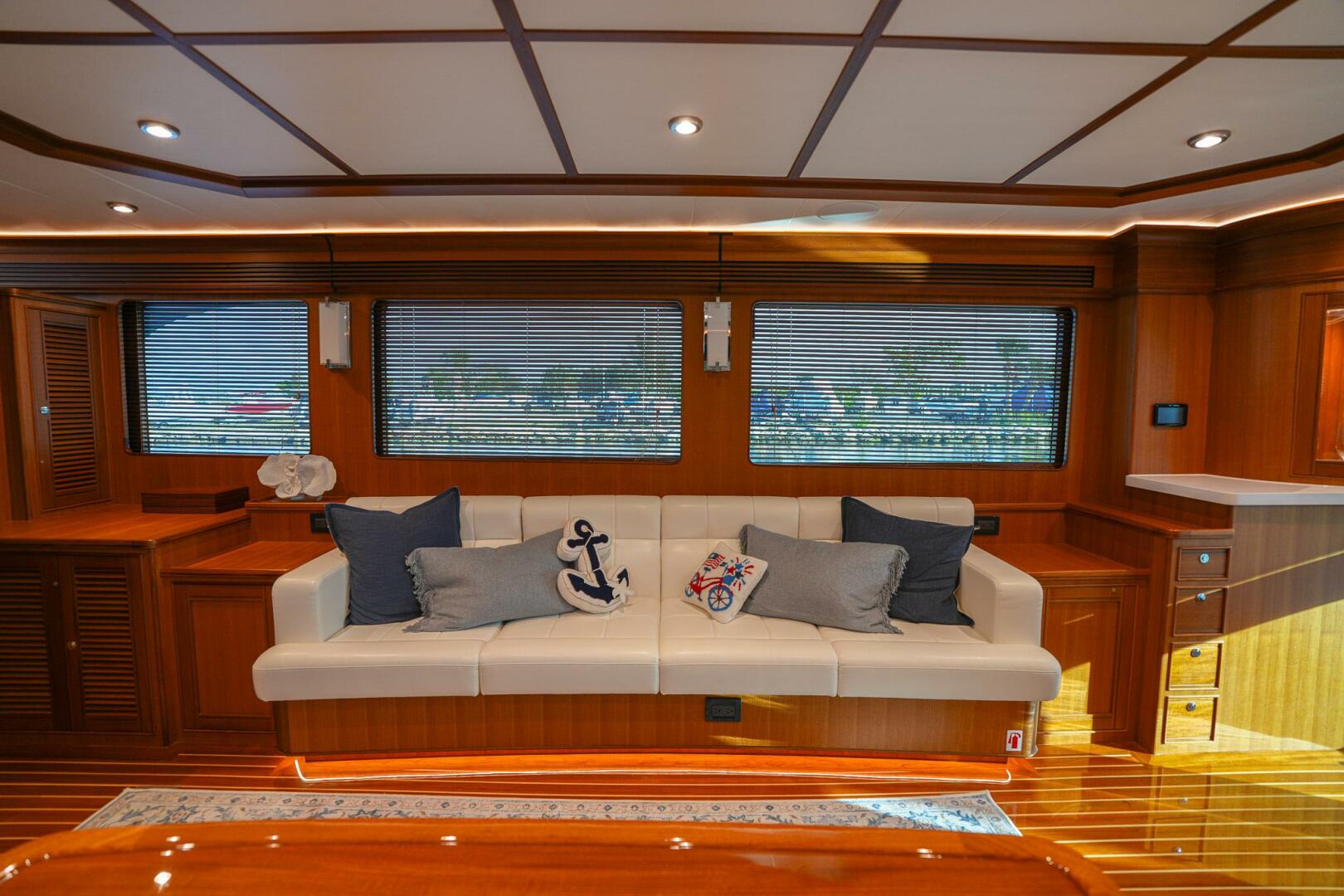 2025 Marlow Explorer 70E-CB - Image 9