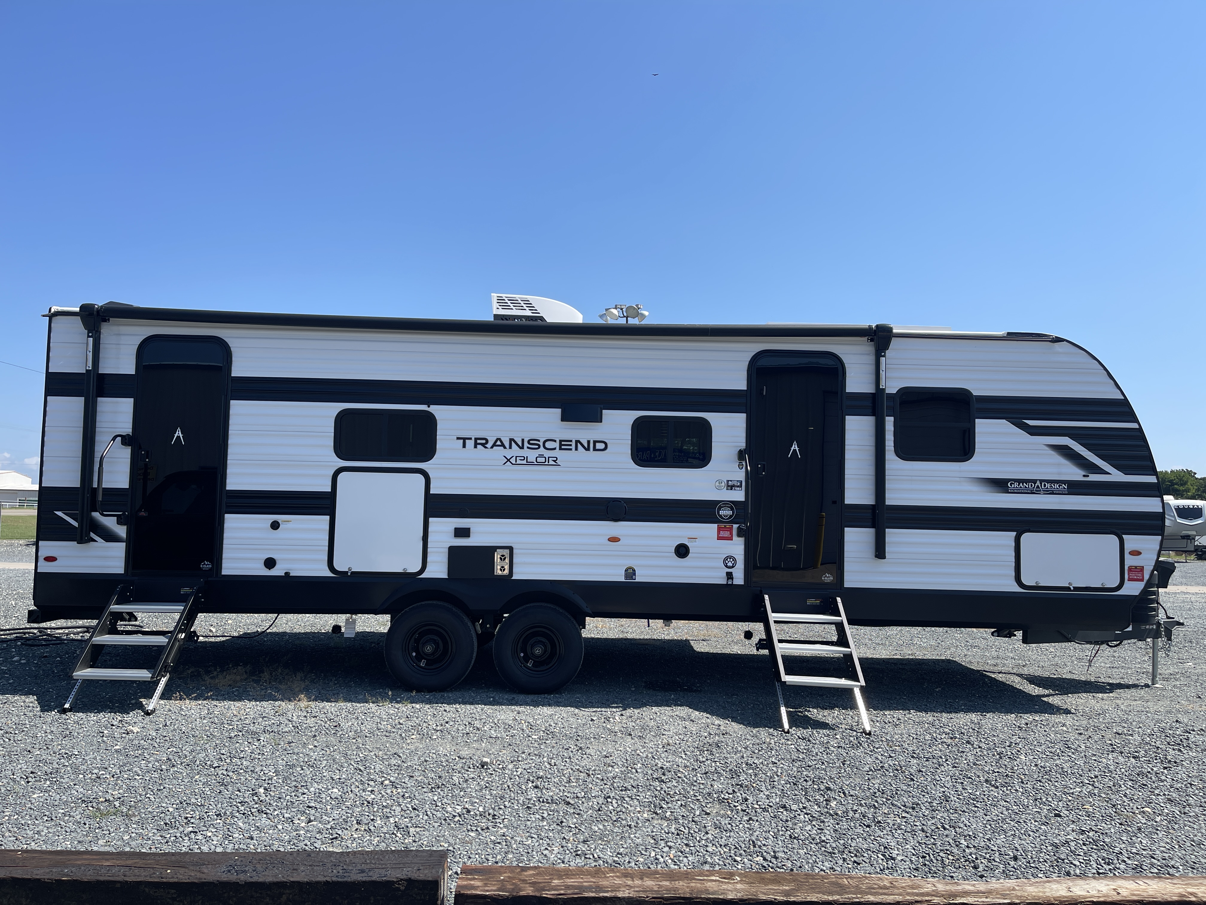 2027 Grand Design Transcend XPLOR 27DBX - Image 8