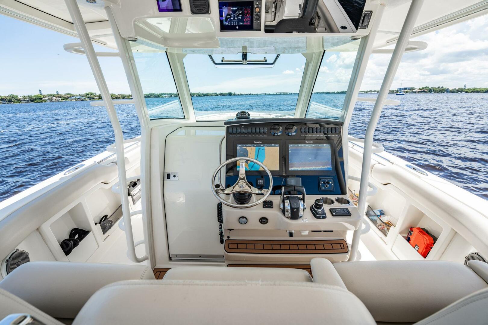 2018 Boston Whaler 380 Outrage - Image 25