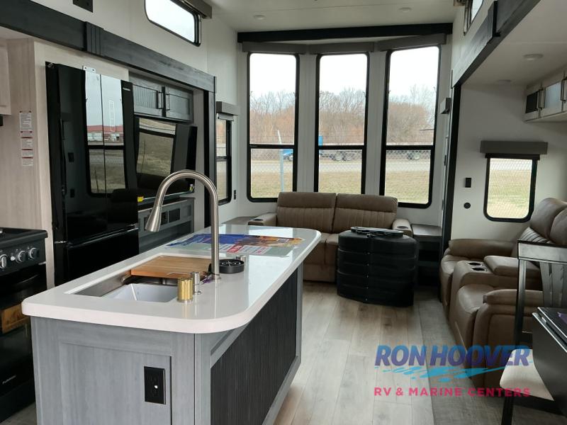 2026 PALOMINO 403LFT - Image 2