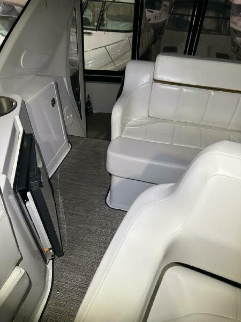 2003 Carver 396 Aft Cabin MY - Image 31
