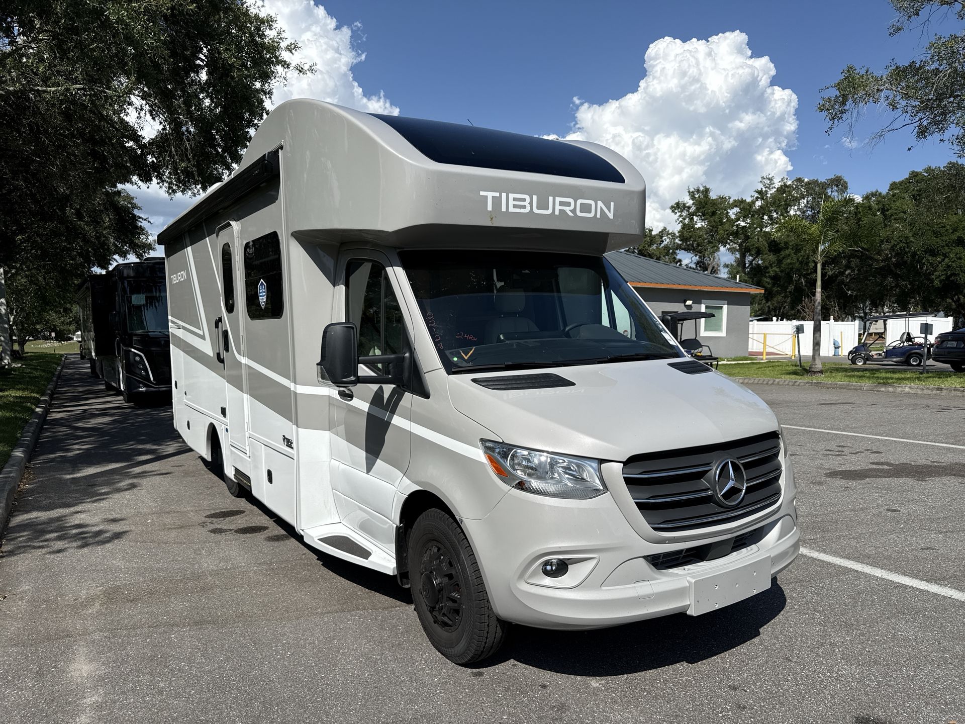 2026 Thor Motor Coach Tiburon