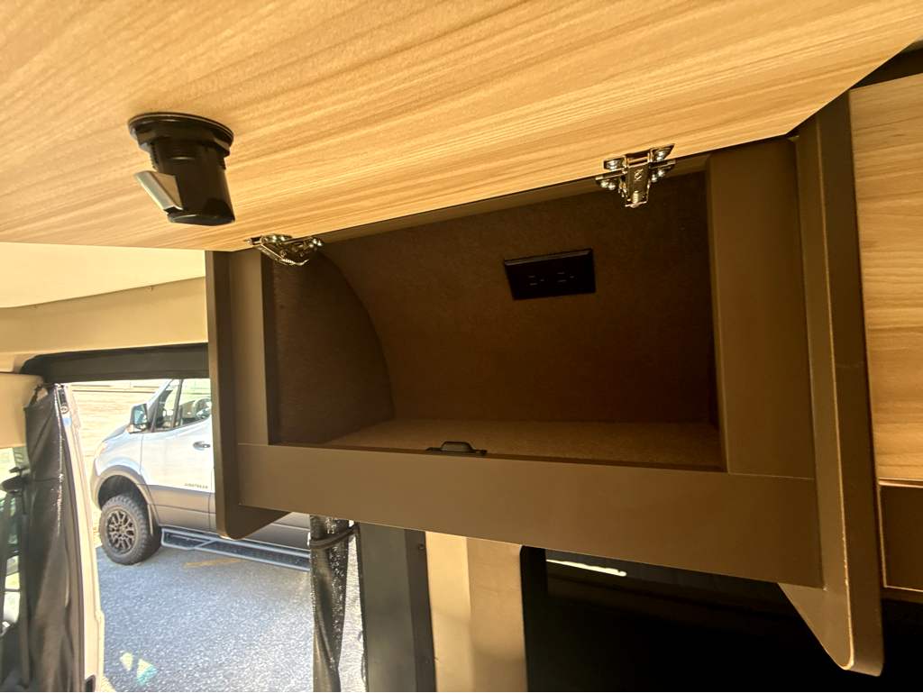 2027 ENTEGRA COACH ETHOS 20T - Image 20