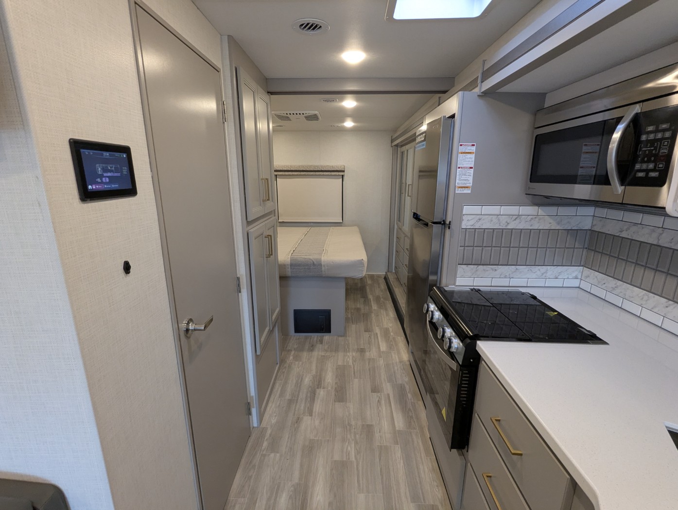 2026 Thor Motor Coach Windsport 29L - Image 23