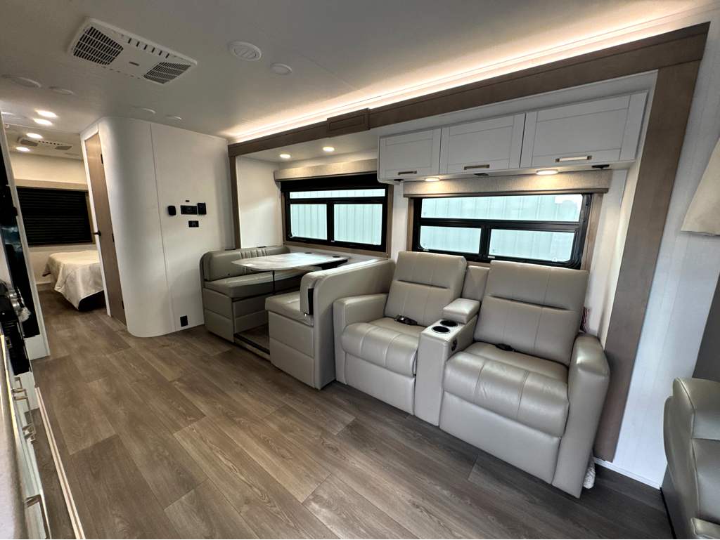 2027 ENTEGRA COACH ODYSSEY 29V - Image 13