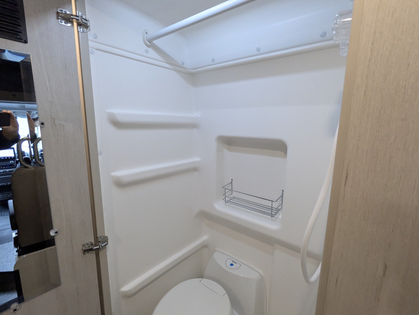 2026 Winnebago Solis 59PX - Pop Top - Image 19