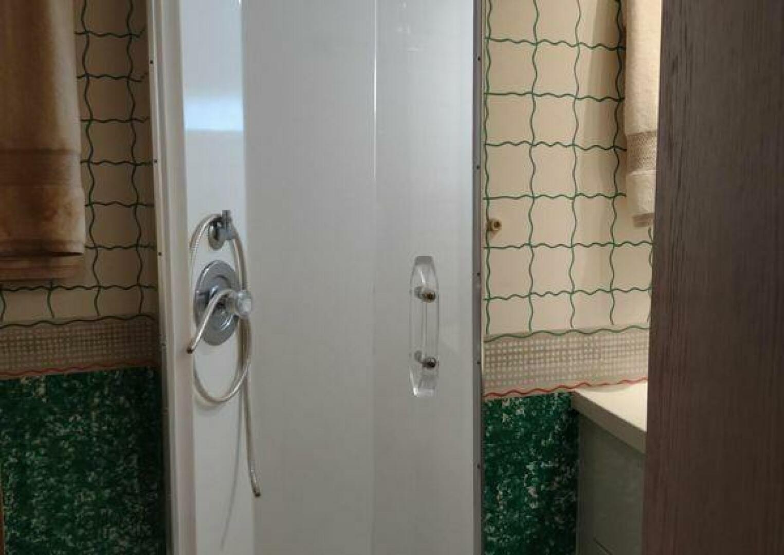 1996 Hatteras 50' Sport Deck - Image 59