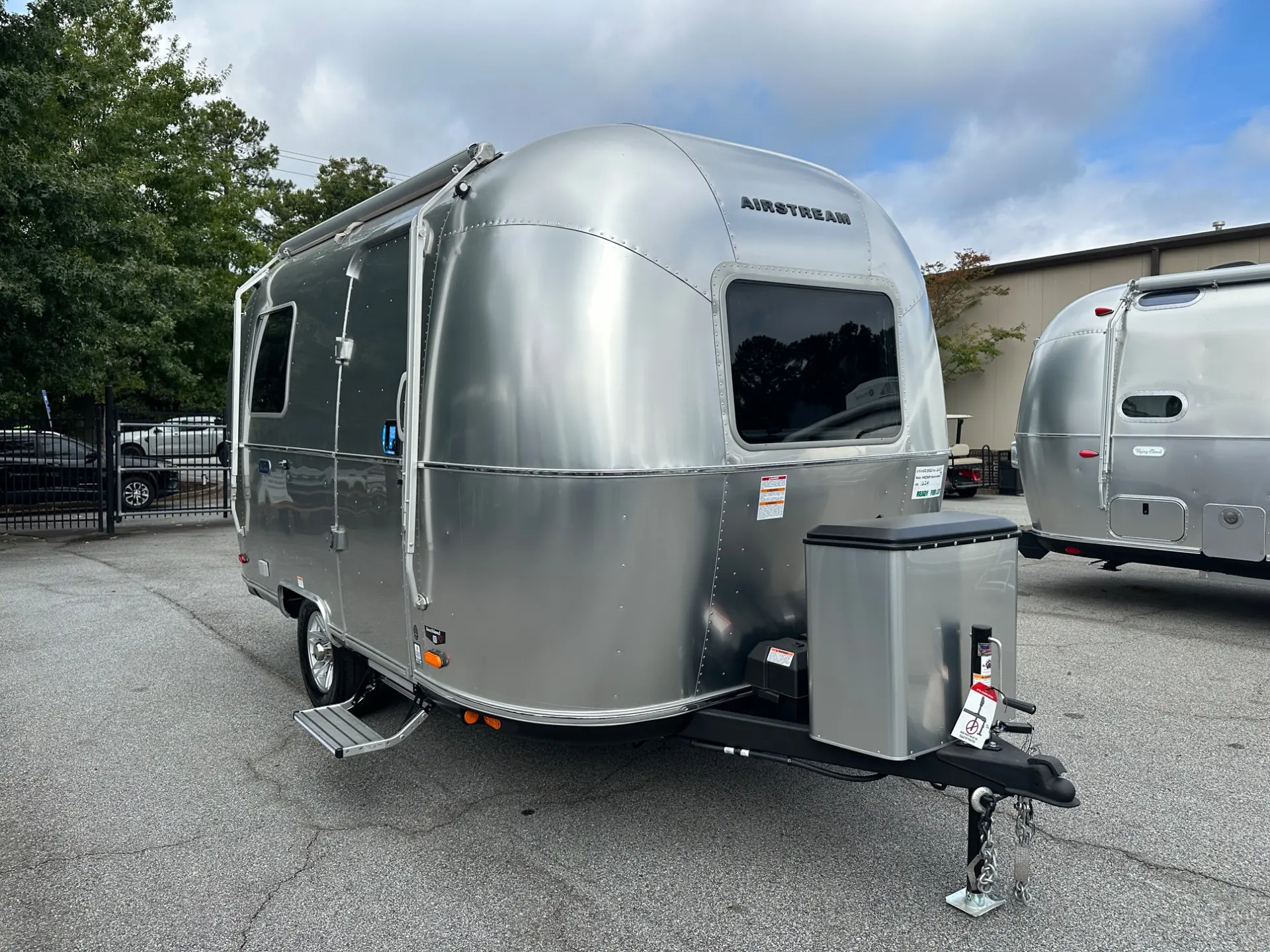 2027 Airstream World Traveler 17Rb - Image 1