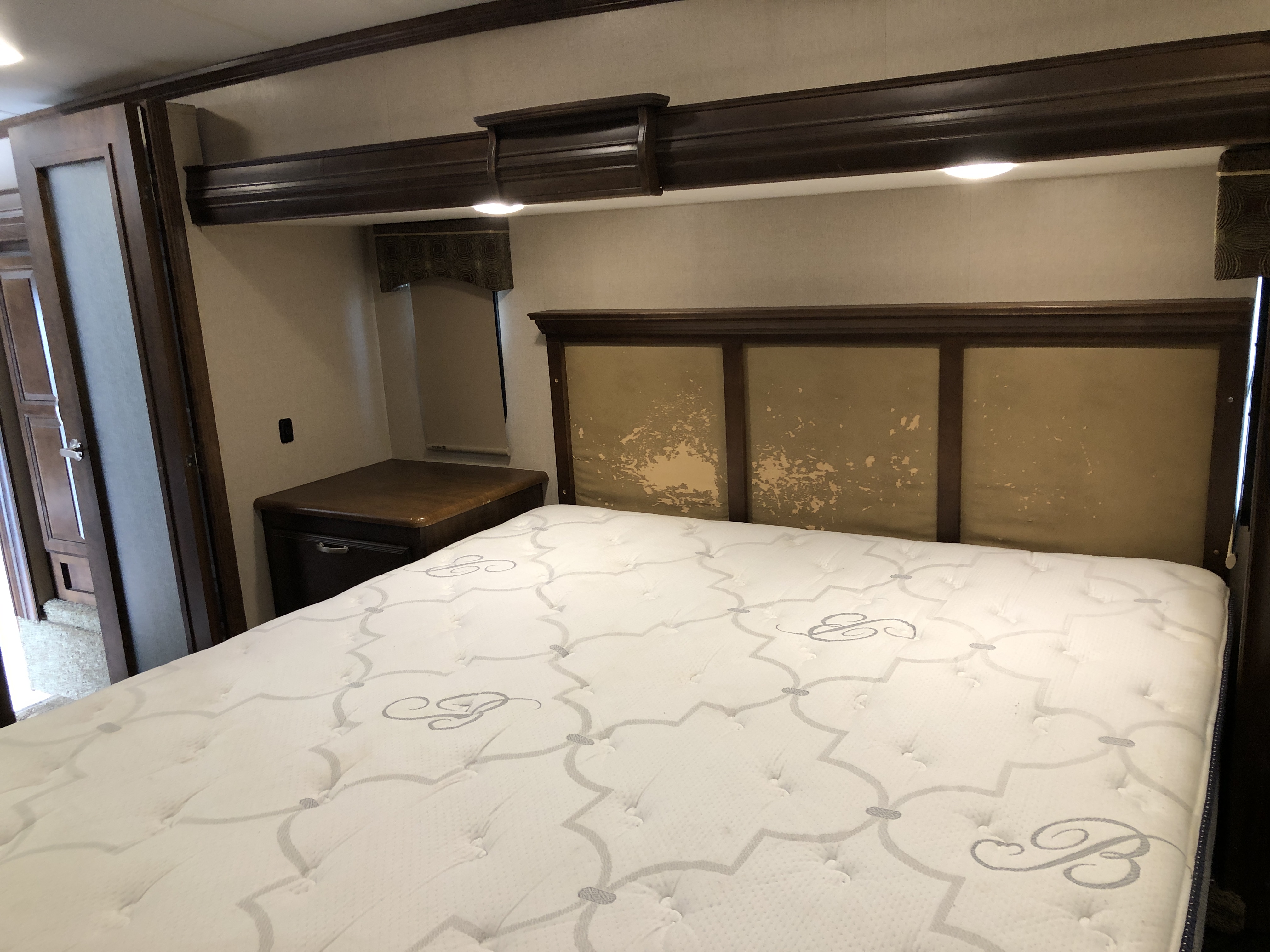 2016 Forest River Cardinal 3850RL - Image 25