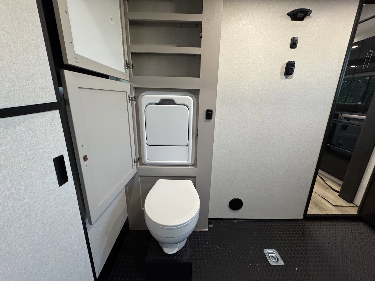 2026 JAYCO SEISMIC 399 - Image 38