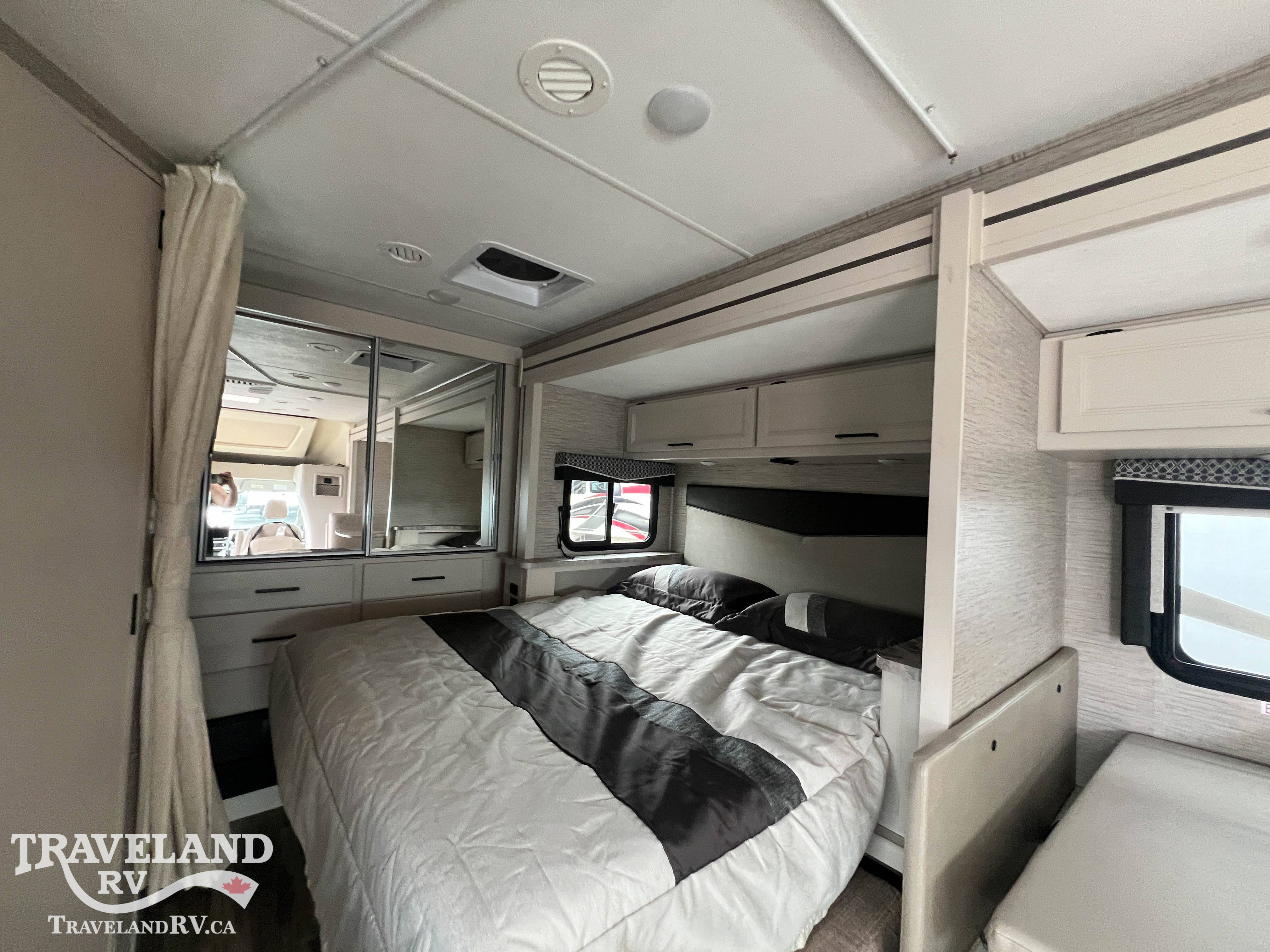 2022 Thor Motor Coach Gemini RUV 23TW - Image 12
