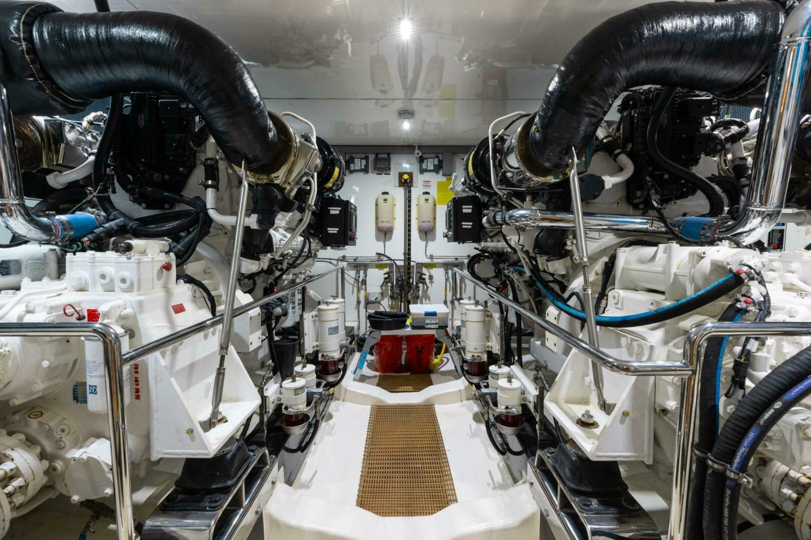 2016 Marlow EXPLORER 88E - Image 28