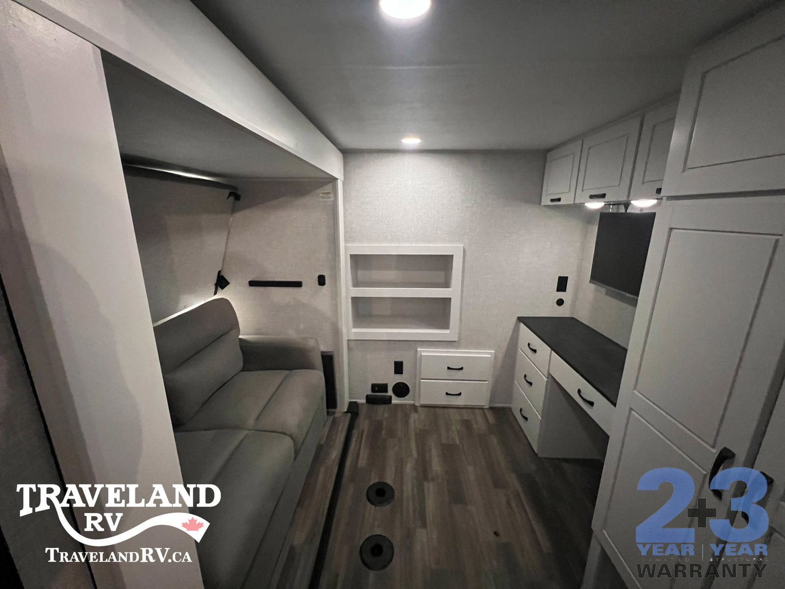 2025 Jayco North Point 377RLBH - Image 17