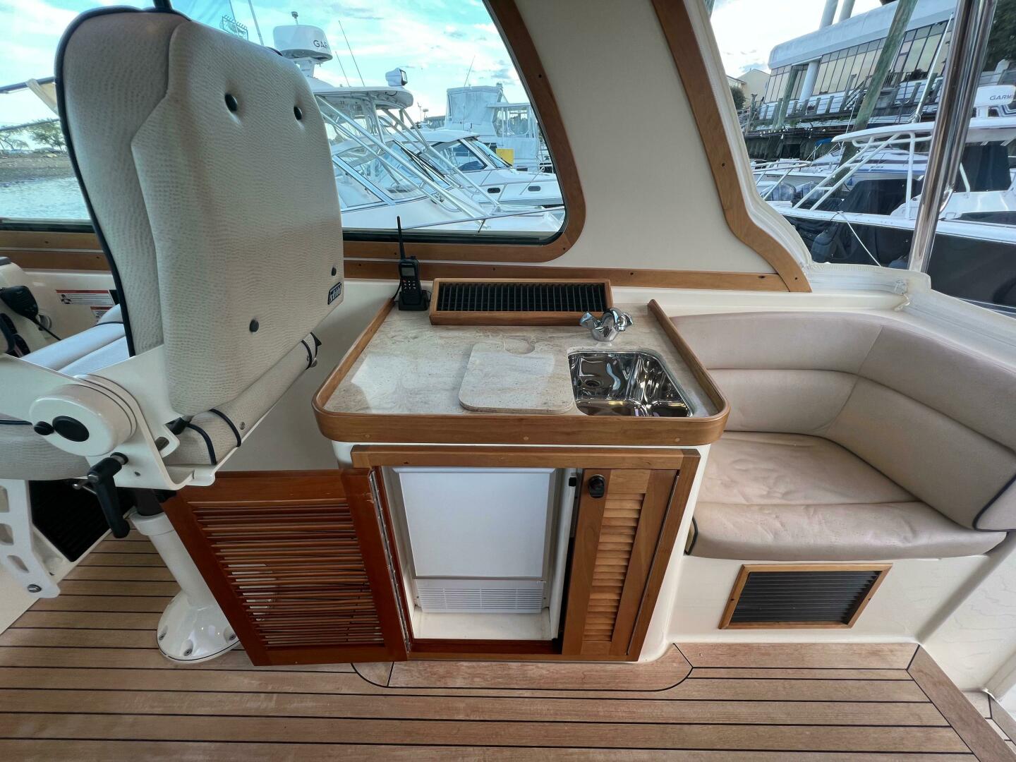 2008 Sabre 42 Hardtop Express - Image 17