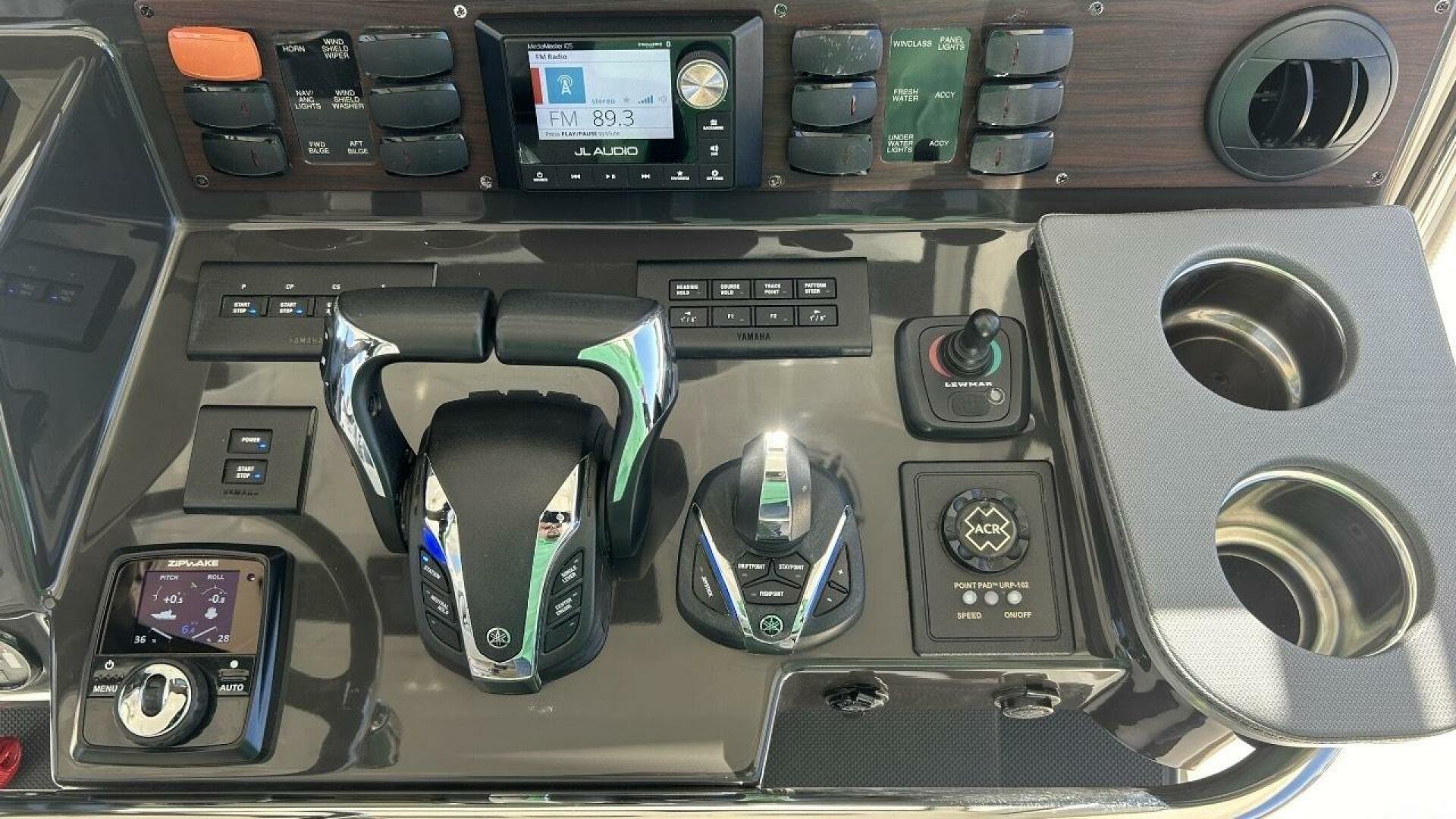 2022 PURSUIT S 428 Sport Base - Image 15