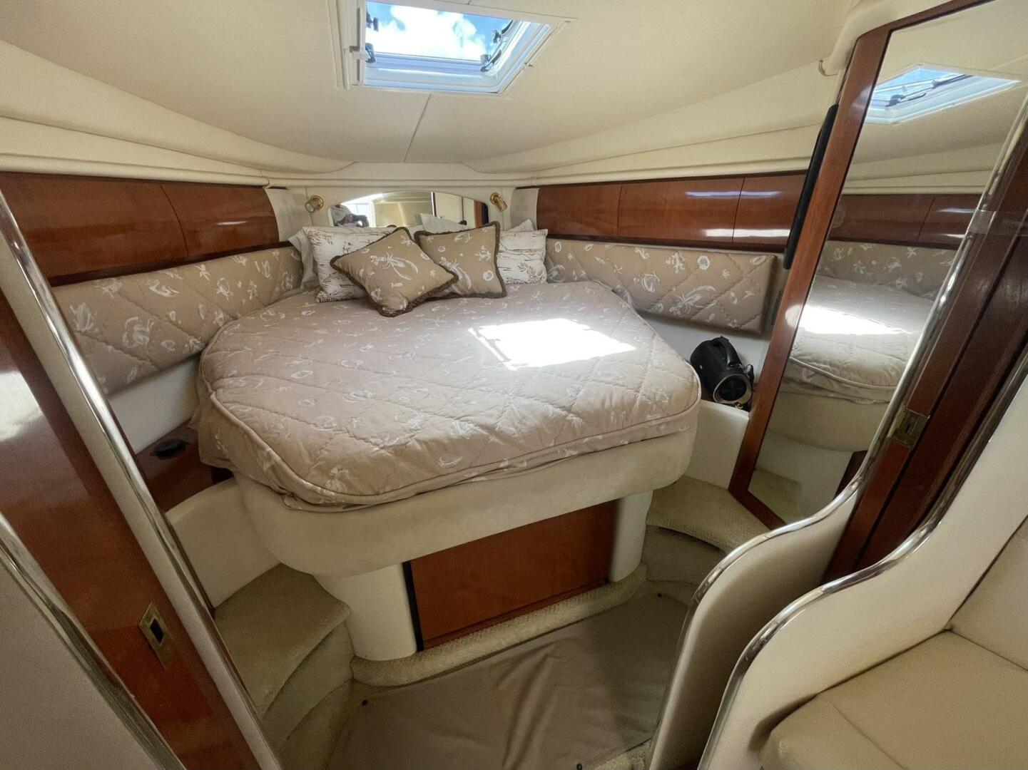 2003 Sea Ray 360 Sundancer - Image 21