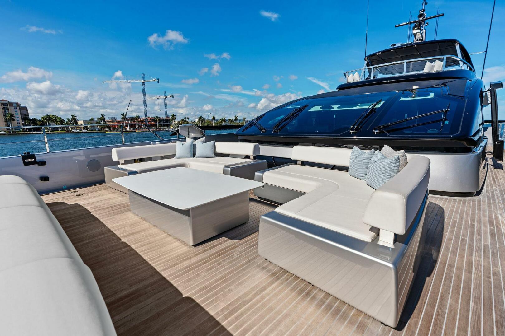 2025 Riva Bellissima - Image 21