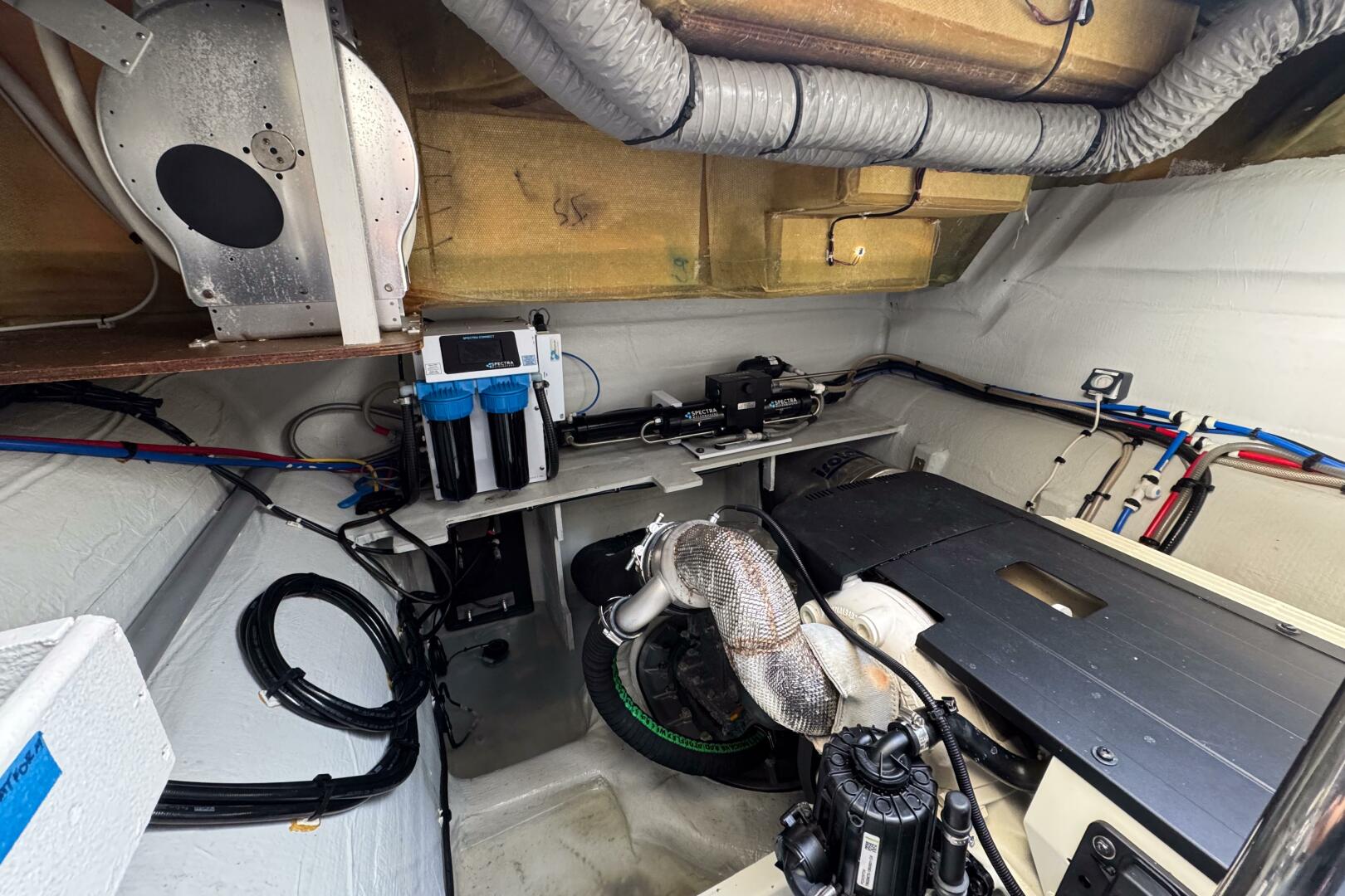 2021 Fountaine Pajot MY44 - Image 64