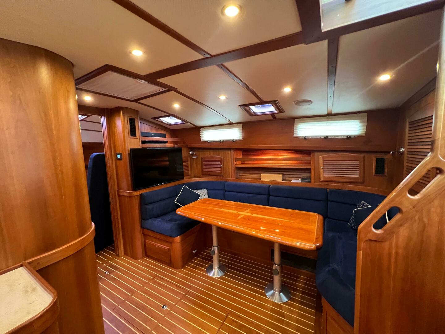 2008 Sabre 42 Hardtop Express - Image 22