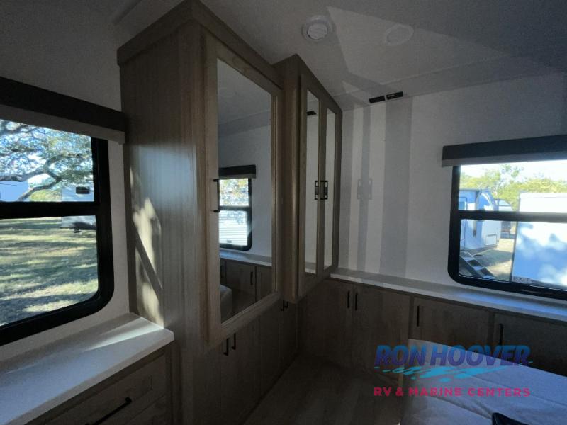 2026 FOREST RIVER 402CFL - Image 13