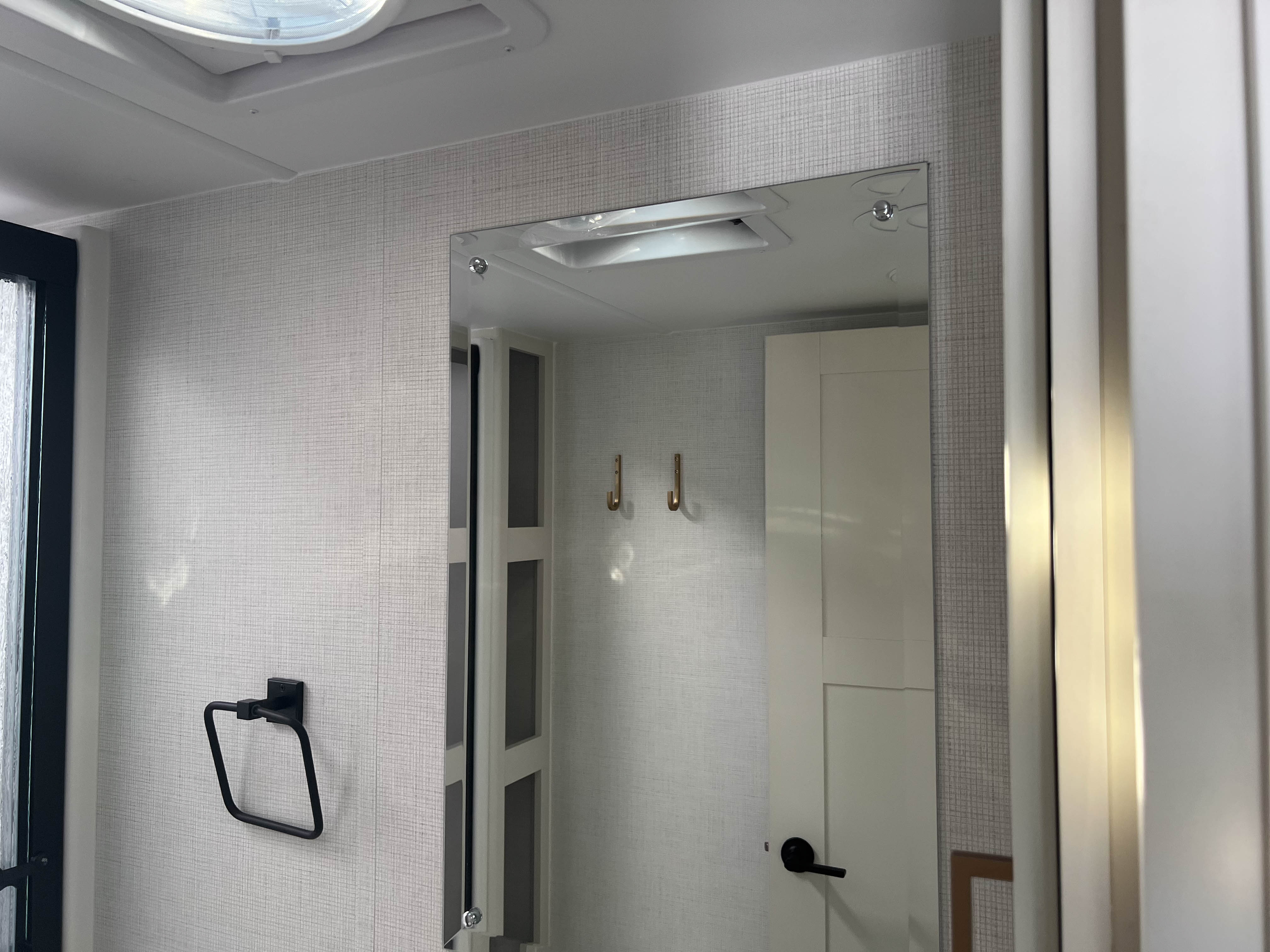 2027 Brinkley RV Model Ix 24x - Image 33
