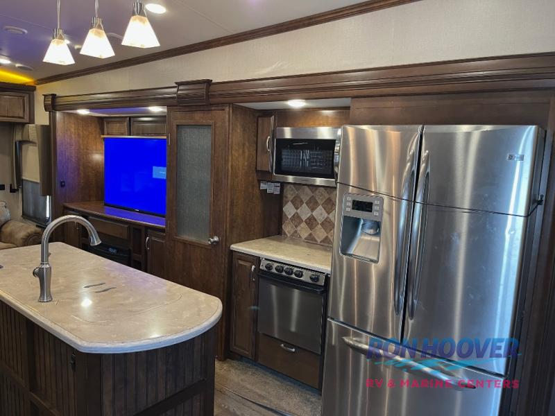 2016 FOREST RIVER 3875FB - Image 6
