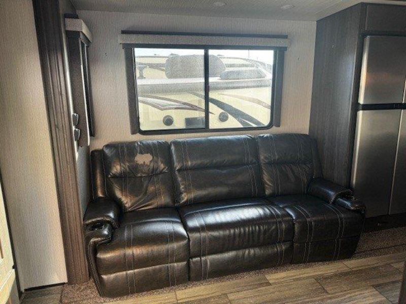 2020 Heartland Road Warrior RW 392 - Image 9