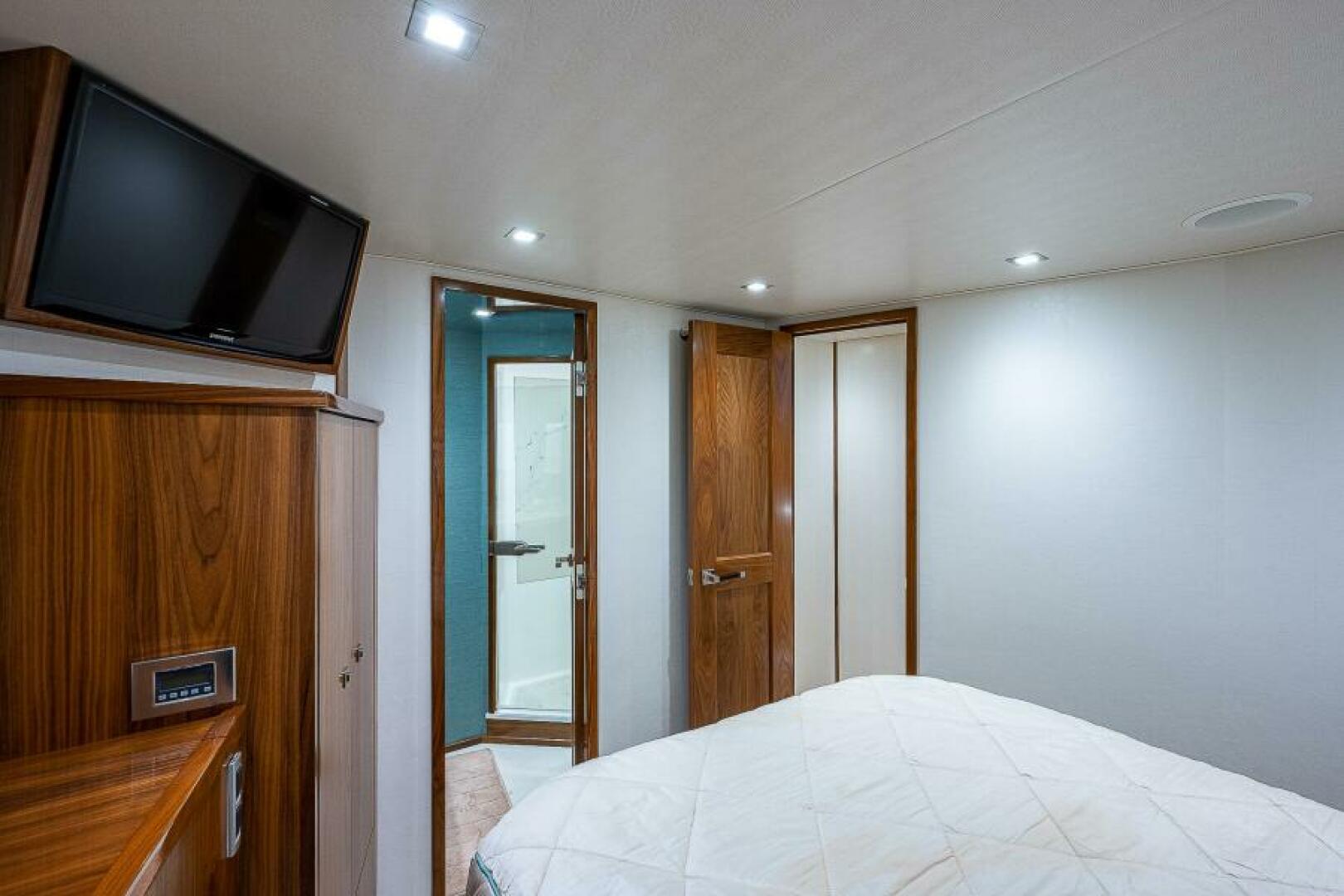 2017 Viking 75 Motoryacht - Image 32