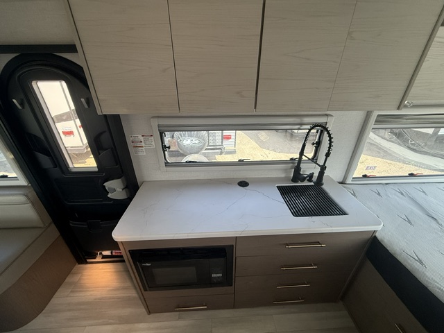 2025 Grand Design Serenova 160LG - Image 13