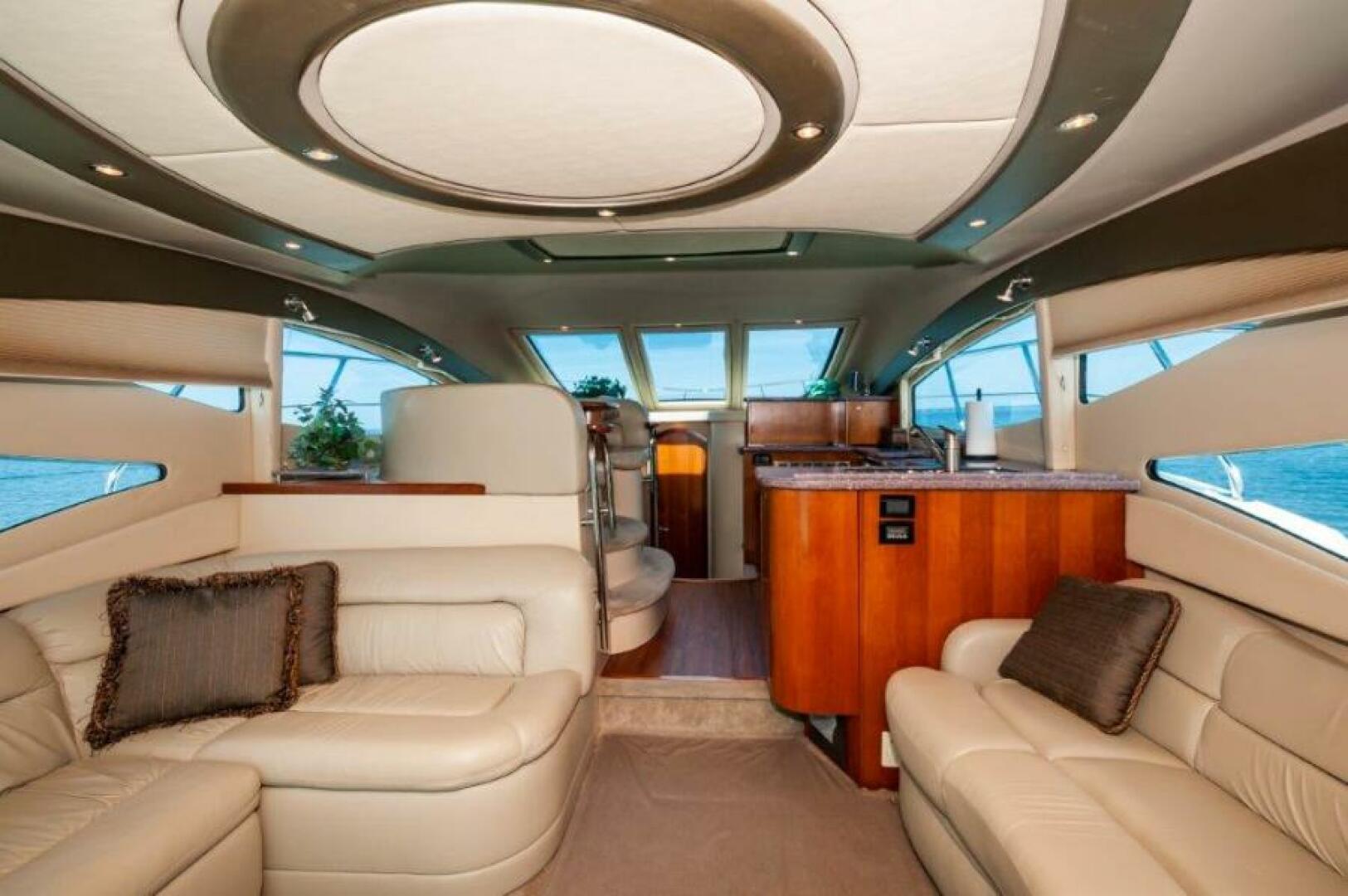2006 Cruisers Yachts 477 Sport Sedan - Image 8