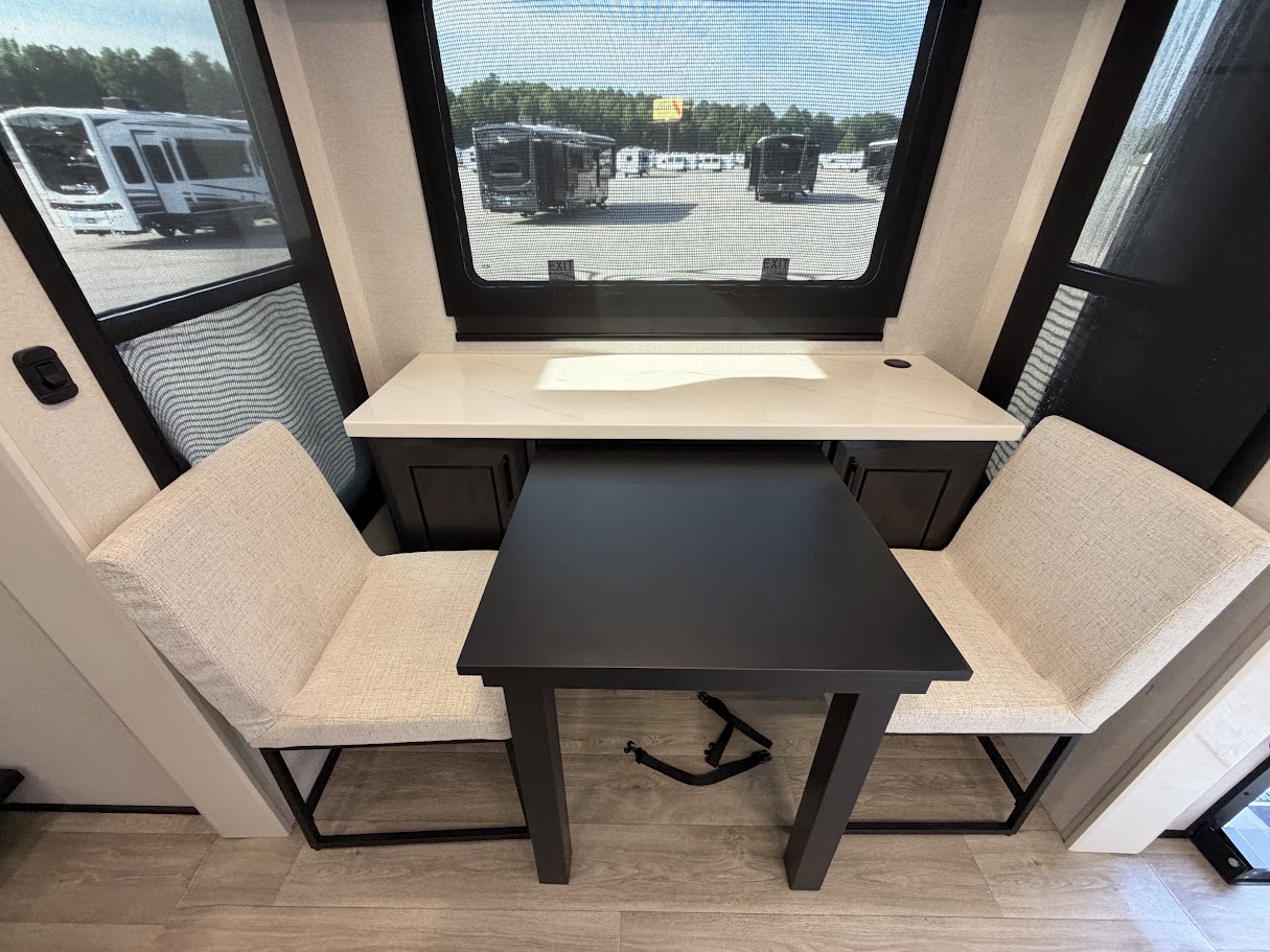 2027 JAYCO PINNACLE 39FLOK - Image 42